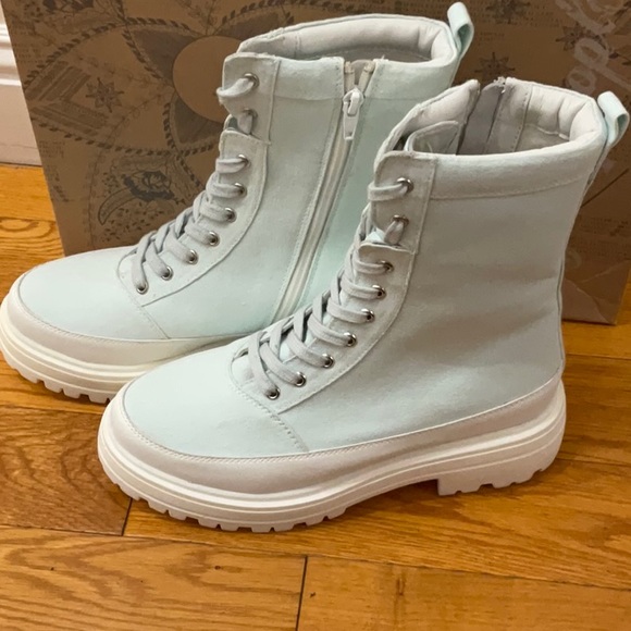 Free People Feels Good to be Lost Boot, Size: 39 - Picture 2 of 9